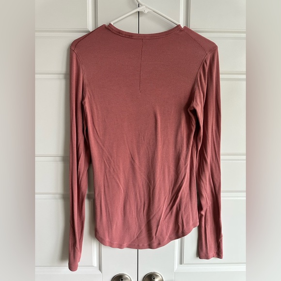 Lululemon Ribbed long sleeve size 8 - Picture 4 of 8